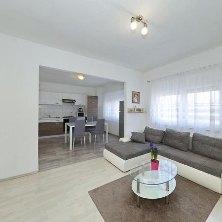 Apartment Mirela Задар Екстериор снимка