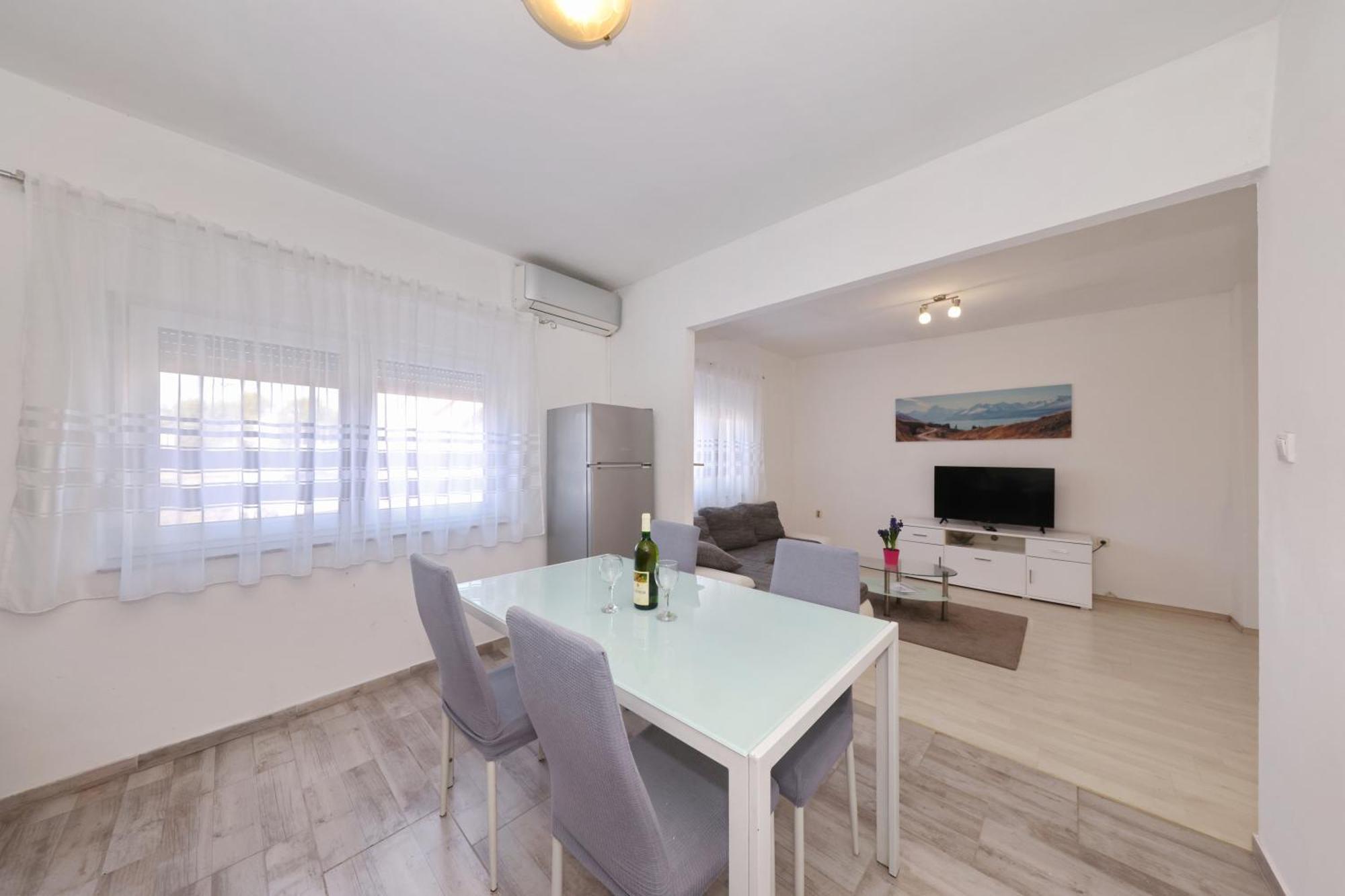 Apartment Mirela Задар Екстериор снимка